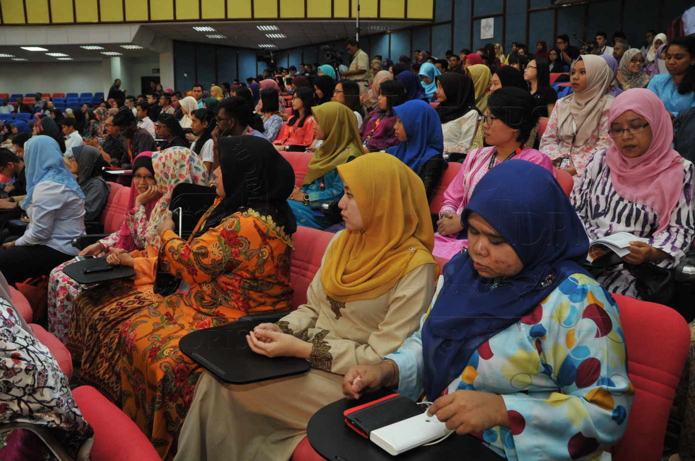 PRO15 151 ADVOKASI HAS 7178